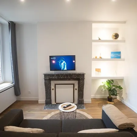 Cozy Avec Stationnement Gratuit Apartment