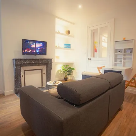 Cozy Avec Stationnement Gratuit Apartment